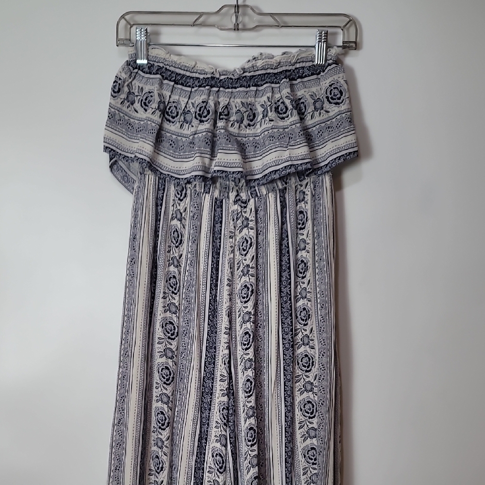 American Eagle Blue White Floral Jumpsuit Ruffle Bodice Strapless Girlhood-Core - Picture 12 of 16